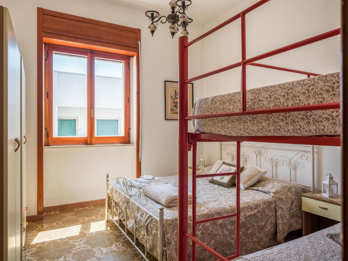Villetta Lucia Taviano  Buitenkant foto