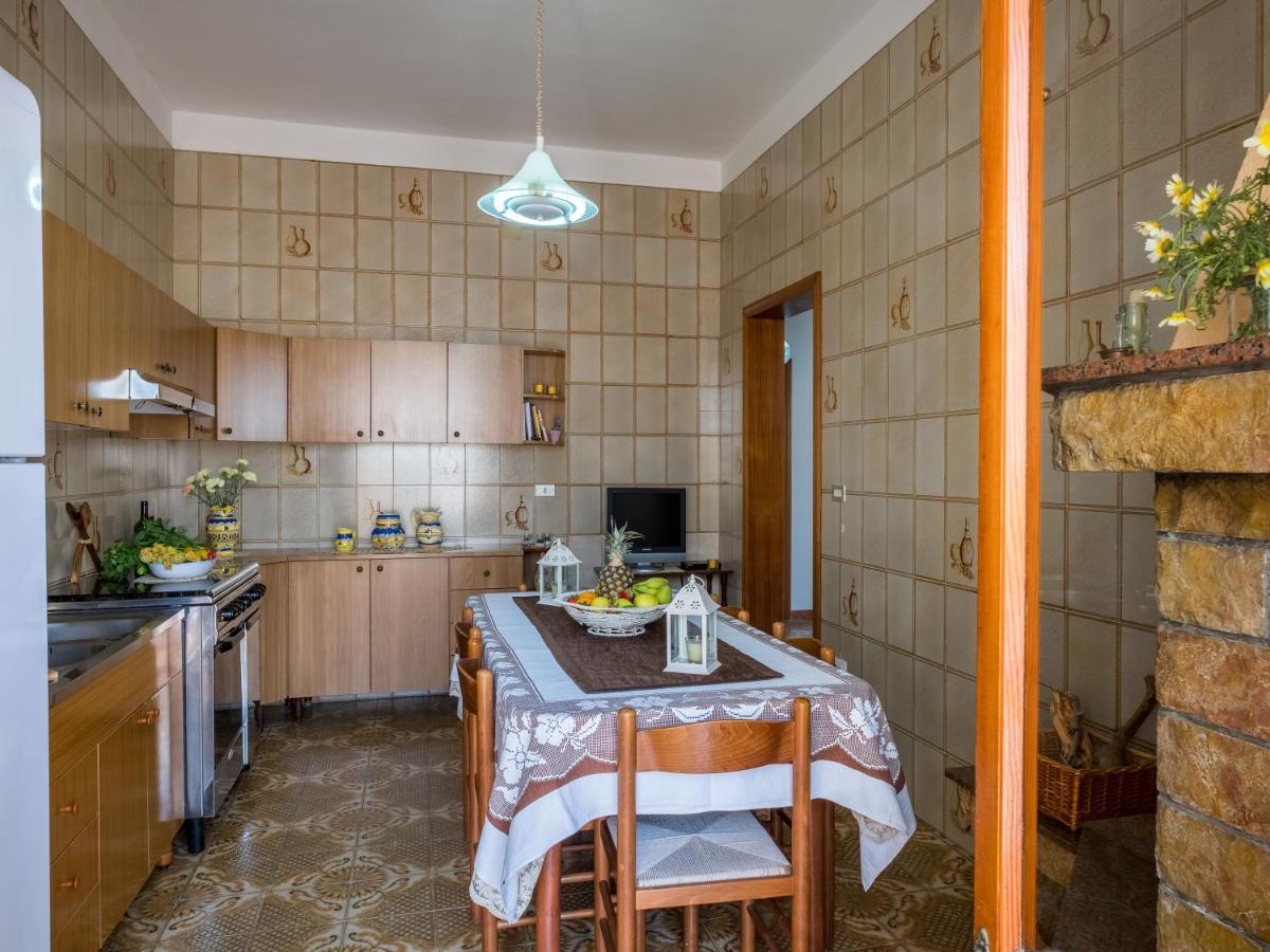 Villetta Lucia Taviano  Buitenkant foto