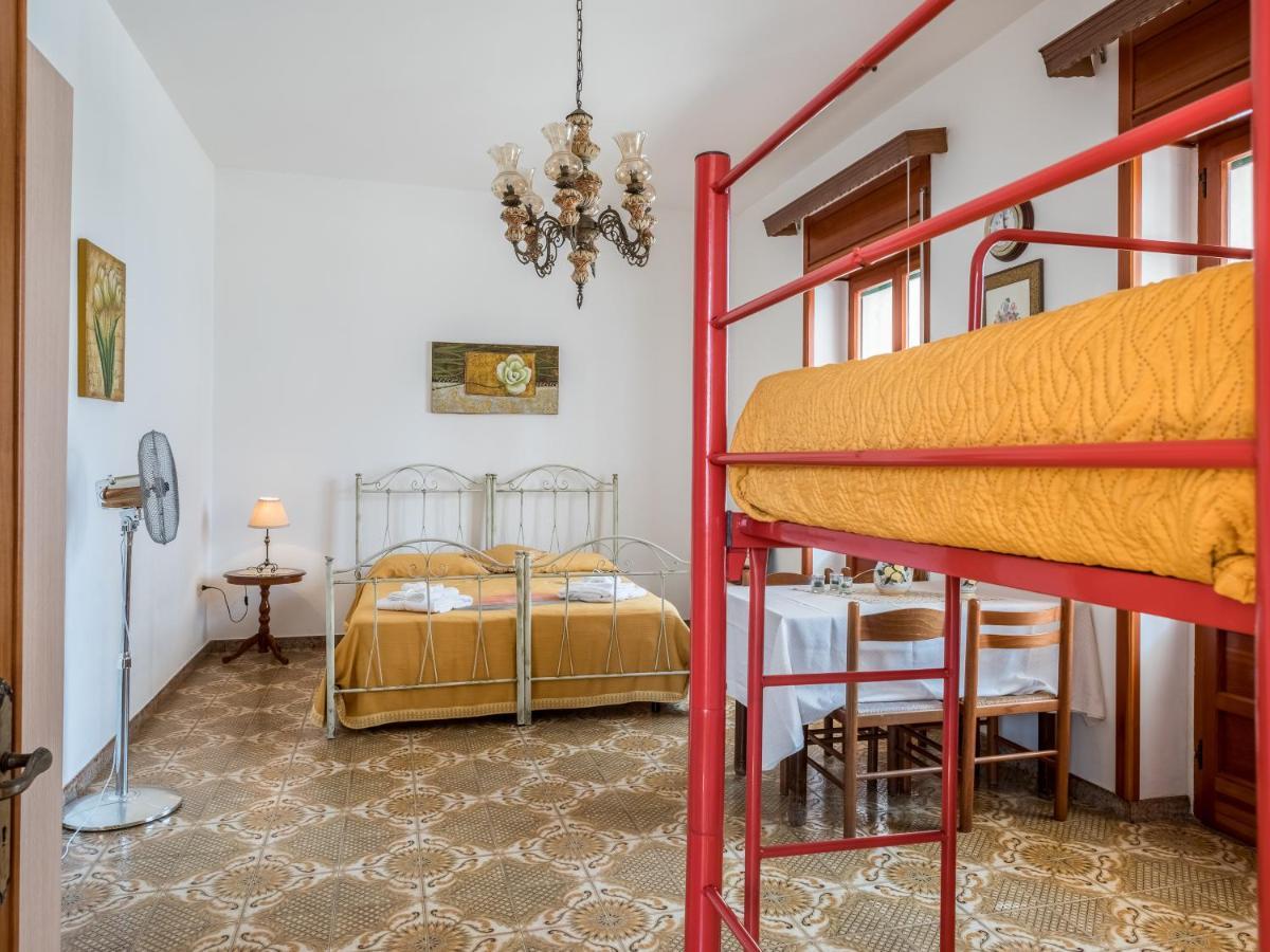 Villetta Lucia Taviano  Buitenkant foto